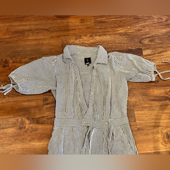 Adorable summer jumpsuit - elegant - zipper broken - Picture 2 of 9